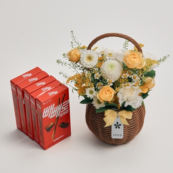 꽃집청년들,계절 꽃바구니+빼빼로 5개