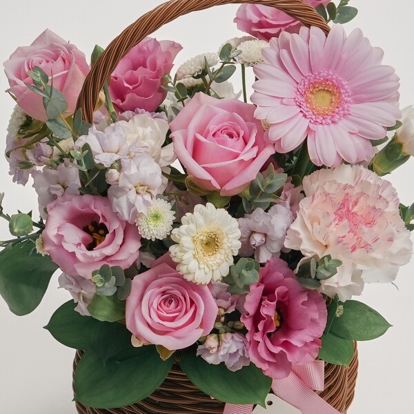 꽃집청년들,핑크 계절 꽃바구니+빼빼로 5개