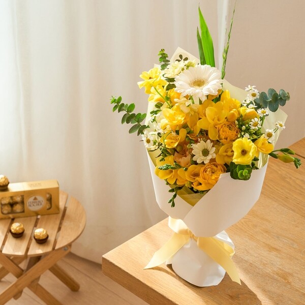 꽃집청년들,프리지아 시즌 꽃다발+페레로로쉐 8구